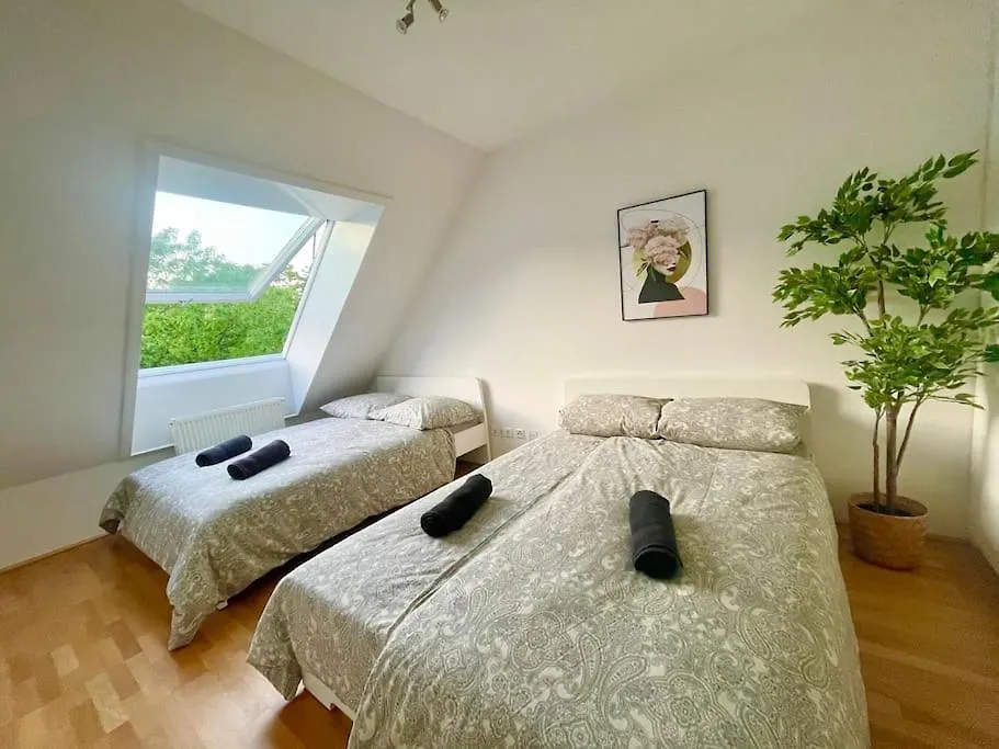 Premium 90 M2 Rooftop - Free Parking Apartment Vienna