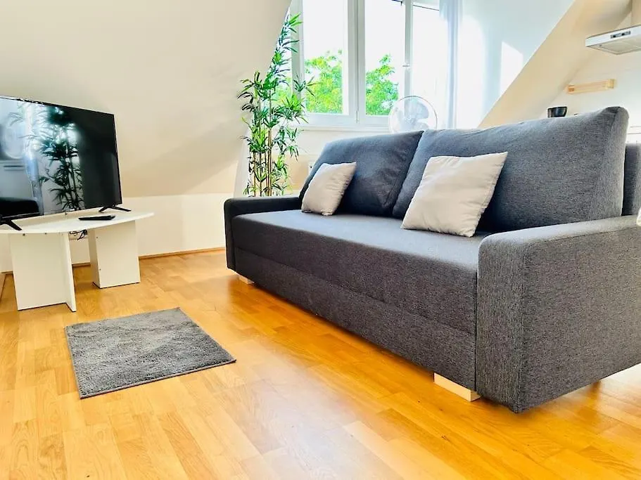 Premium 90 M2 Rooftop - Free Parking Apartment Vienna 0*,  Austria
